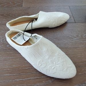 UO white lace mules